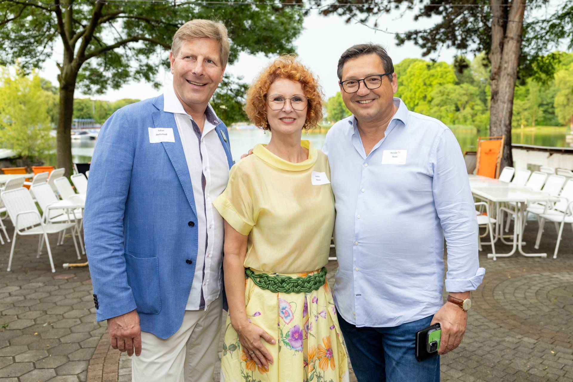 Präsident mit Kooperationspartnern