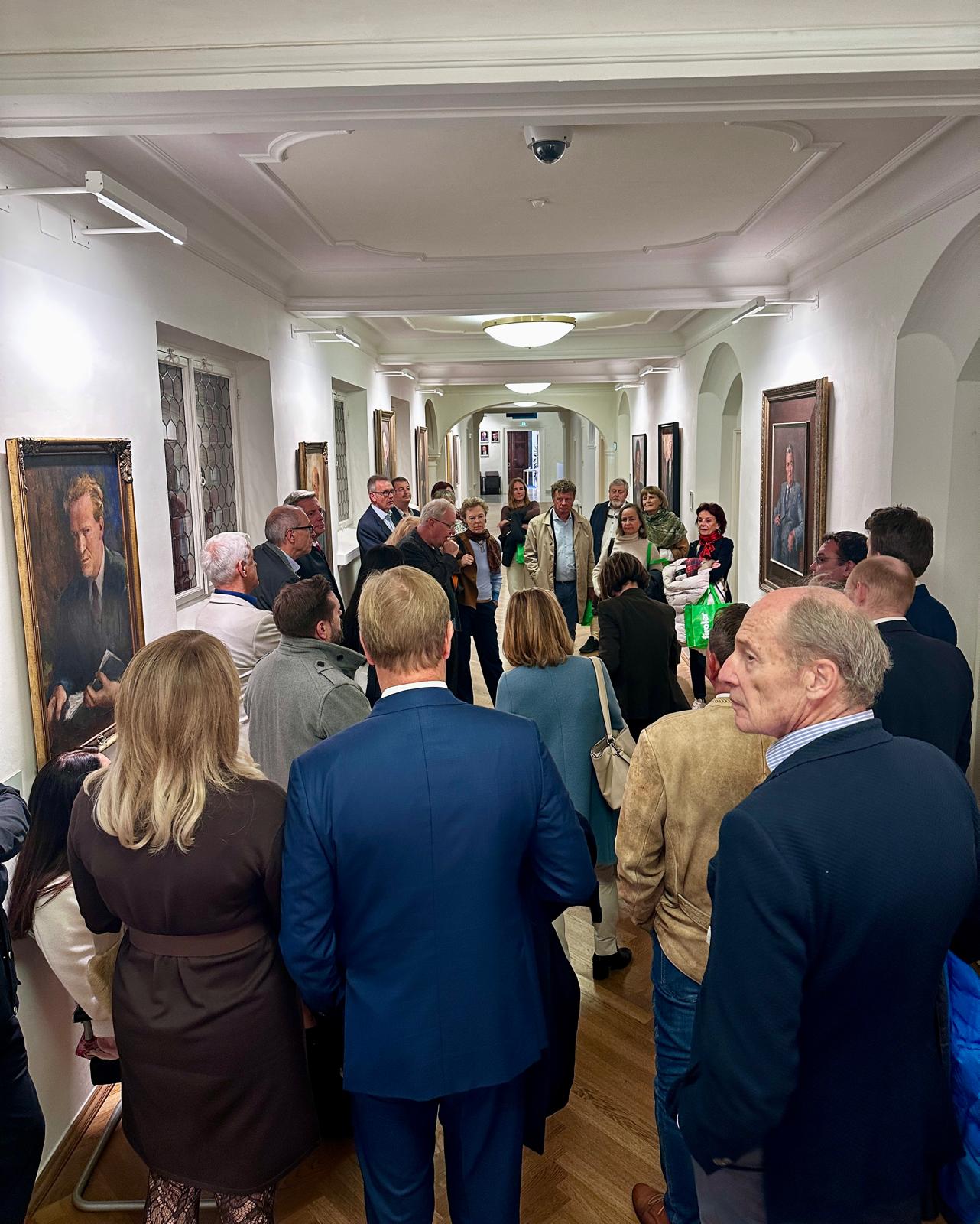 df9db6ff-9bca-4de7-a3b4-6dc4134e3e1a