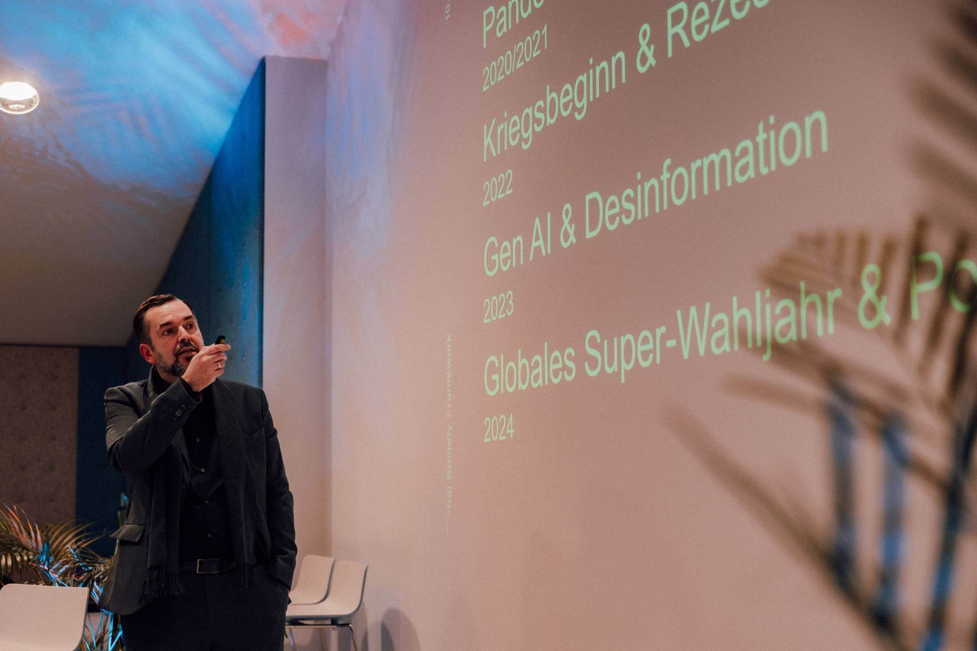 michael-meindl_2025-11-10_0064